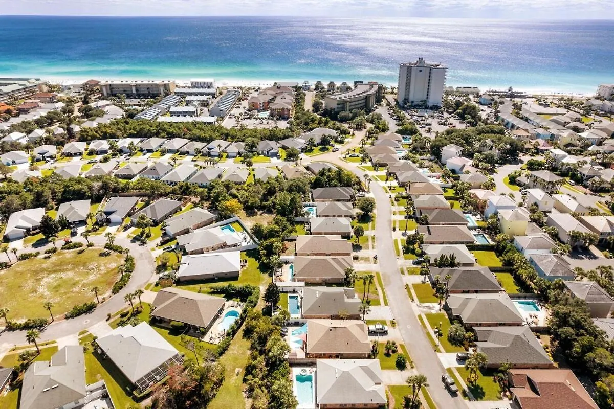 Barefoot Escape Golf Cart Deals Gated Beach Access Destin United States
